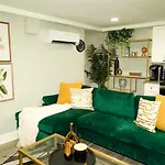 Modern 1Br Unit With Free Parking Walk To Metro